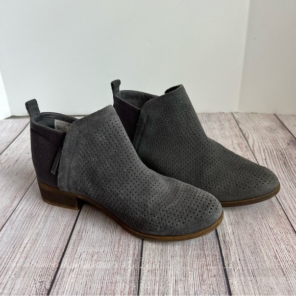 TOMS Zip Side Grey Booties 8 - Picture 1 of 6